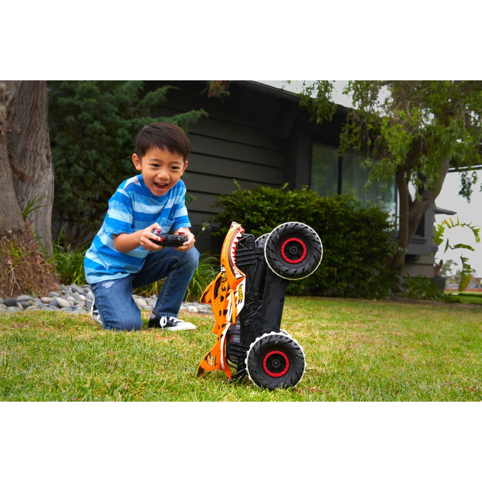 Hot Wheels Monster Trucks Unstoppable Tiger Shark Auto 4 Hot Wheels Monster Trucks Unstoppable Tiger Shark Auto - Afbeelding 4